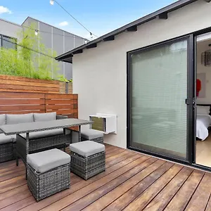 https://modern-guest-room.topanaheimhotels.com